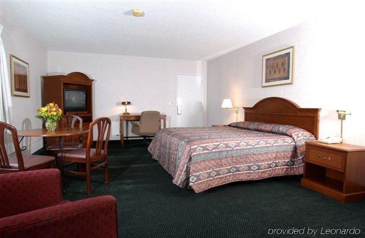 Boulder University Inn 3*