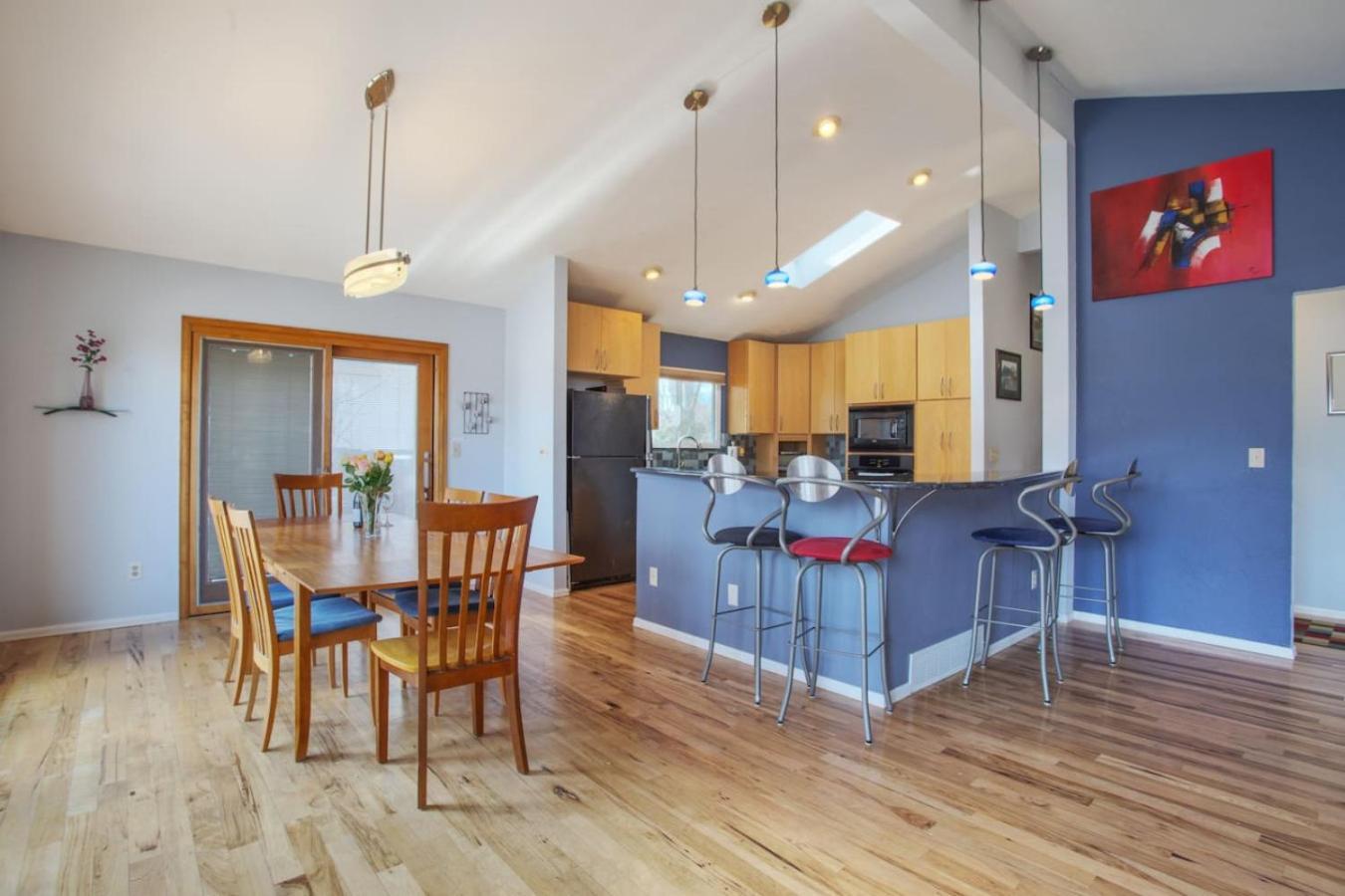 Holiday home 5 Bedroom, 3 Bath - Sleeps 12, Great For Families