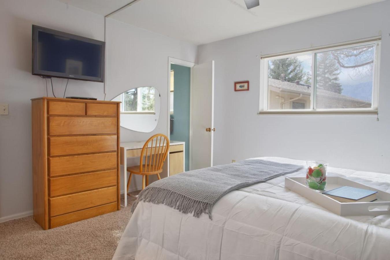 Holiday home 5 Bedroom, 3 Bath - Sleeps 12, Great For Families *