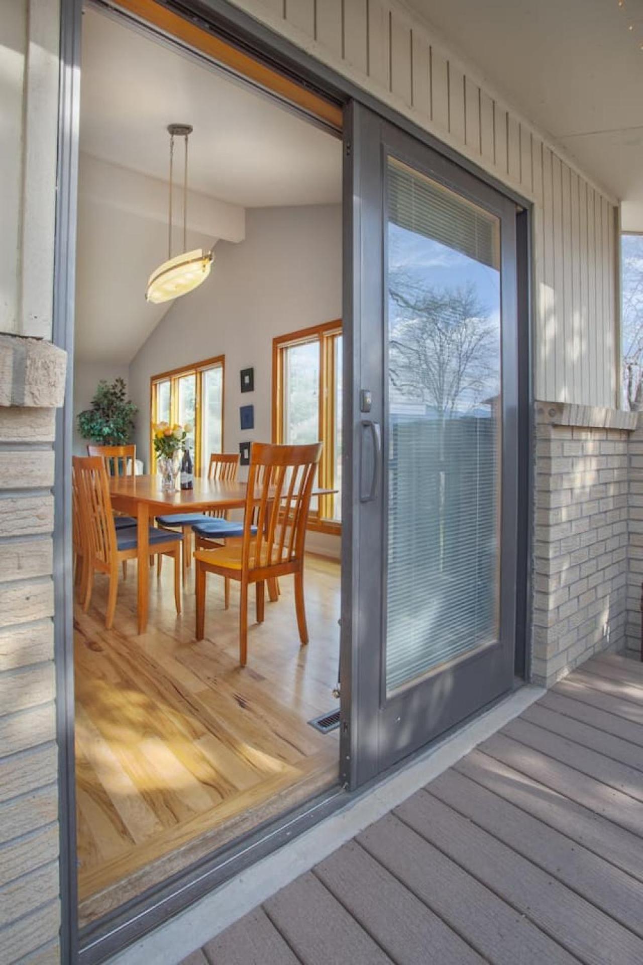 5 Bedroom, 3 Bath - Sleeps 12, Great For Families *