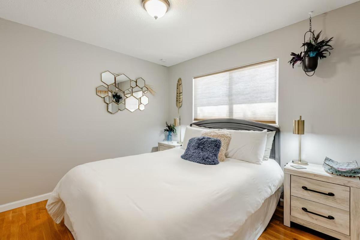 Spacious 4 Bdr W/ Game 5 Min Drive To College Boulder