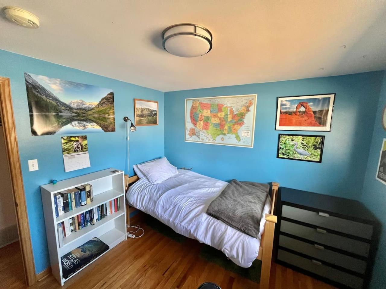 Location Fun 2 Living And Game Holiday home Boulder