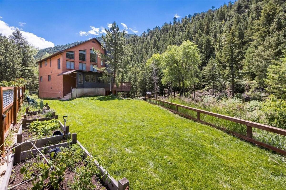 Luxury Getaway 7 Acres River & Pond *