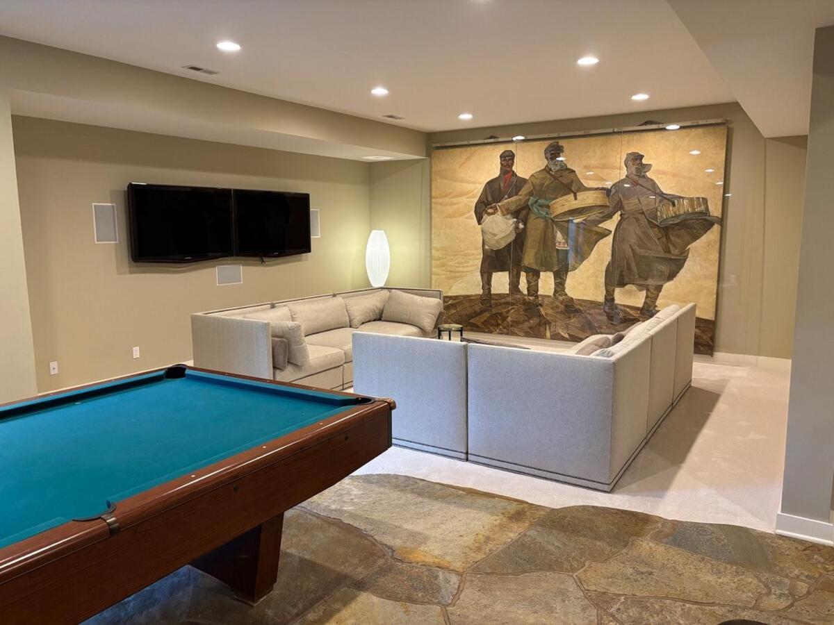 Two Bedroom House With Steam Sauna And Billiards