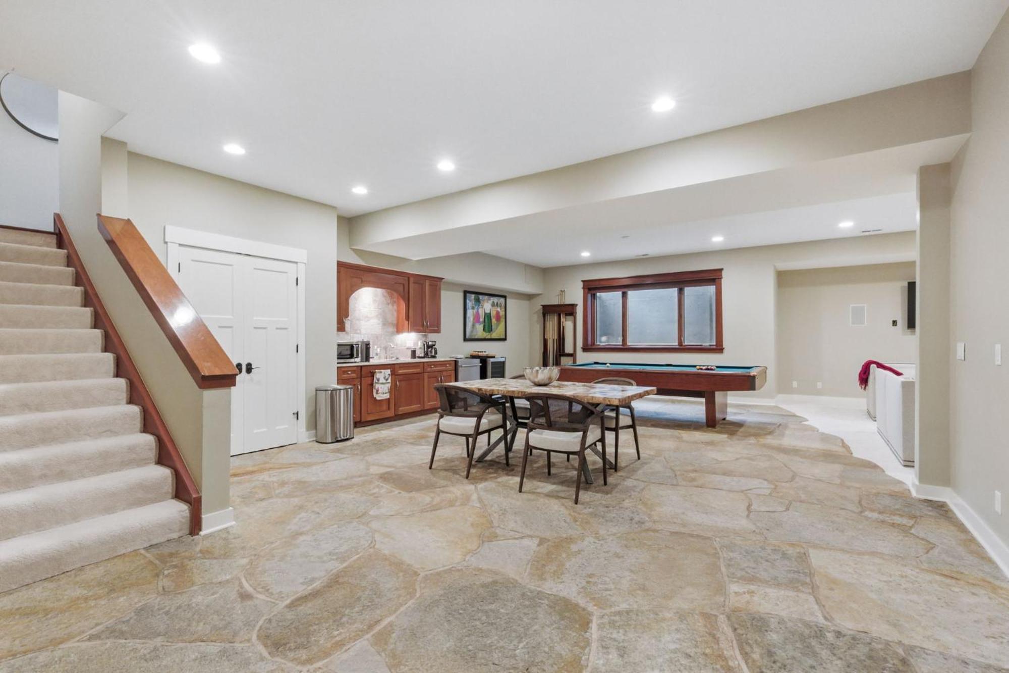 Two Bedroom House With Steam Sauna And Billiards Boulder