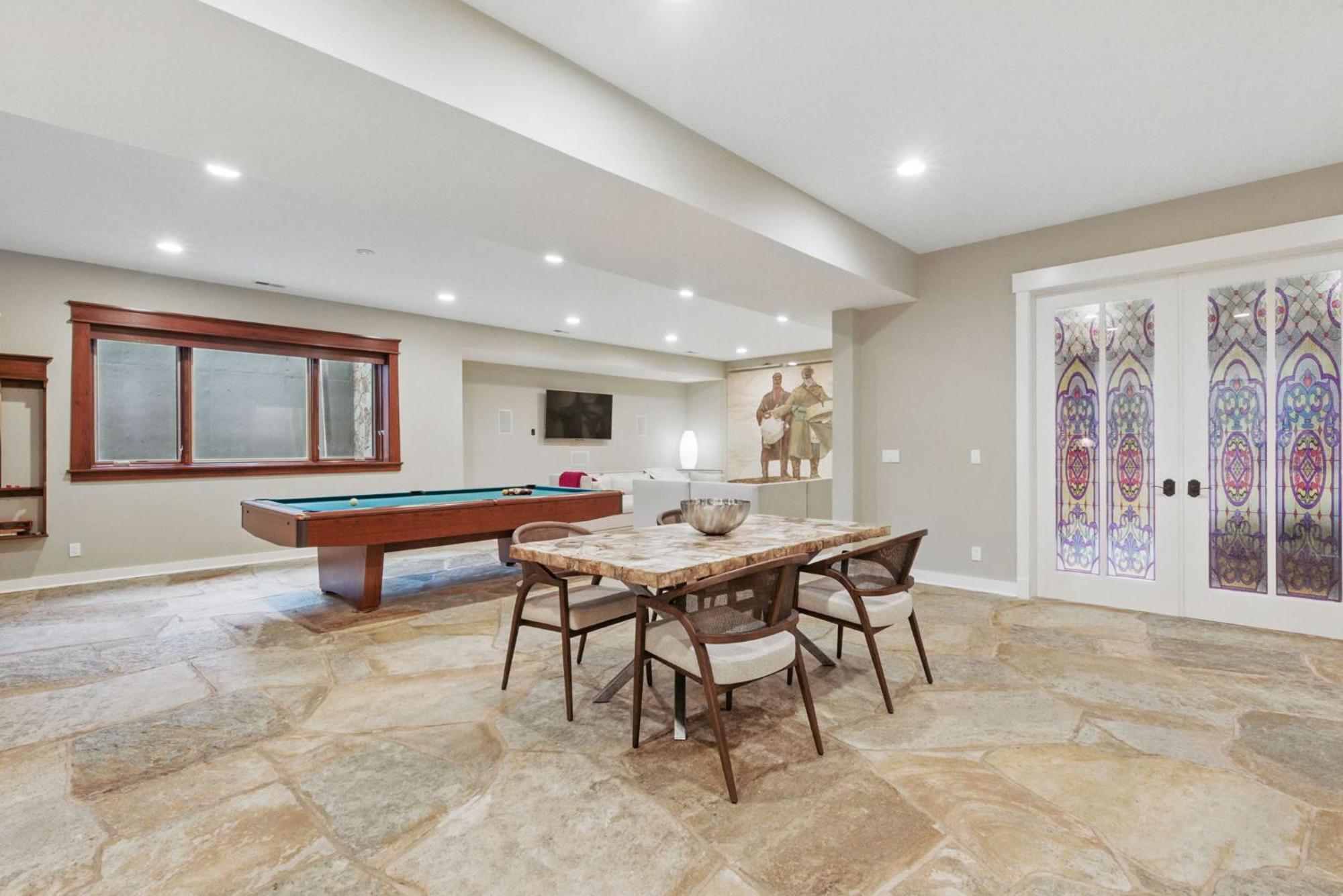 Two Bedroom House With Steam Sauna And Billiards Holiday home Boulder