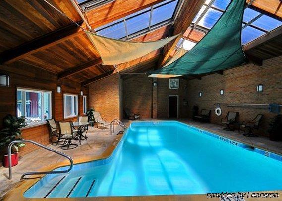 Basecamp Hotel 4*