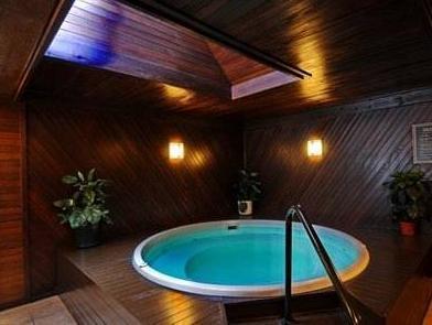 Hotel Basecamp
