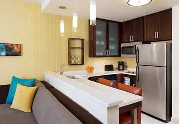 By Marriott Canyon Boulevard Hotel 4*