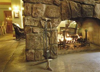 Alps Canyon Inn Boulder