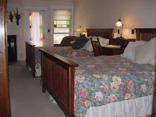Alps Canyon Inn 3*
