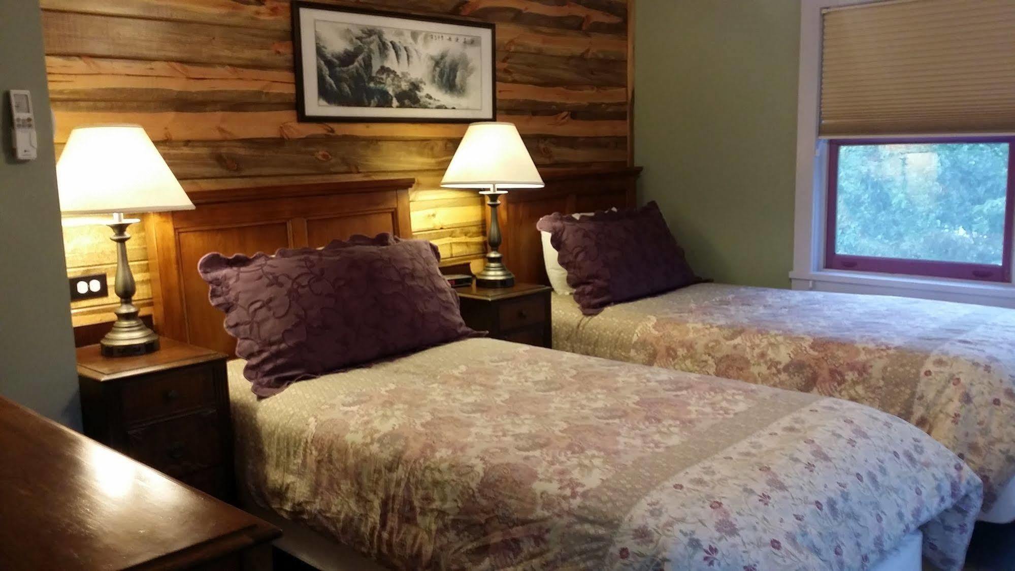 Bed & Breakfast Briar Rose 4*