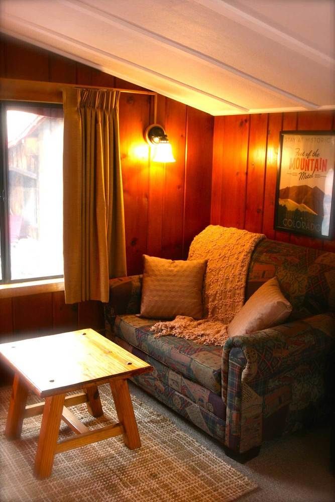 Foot Of The Mountain Motel 2*