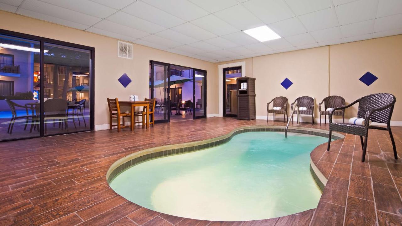 Western Hotel Boulder