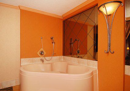 Rodeway And Broker Hotel