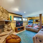 Peaceful Mountain Retreat With View, Near Boulder!