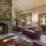 Alps Boulder Canyon Inn