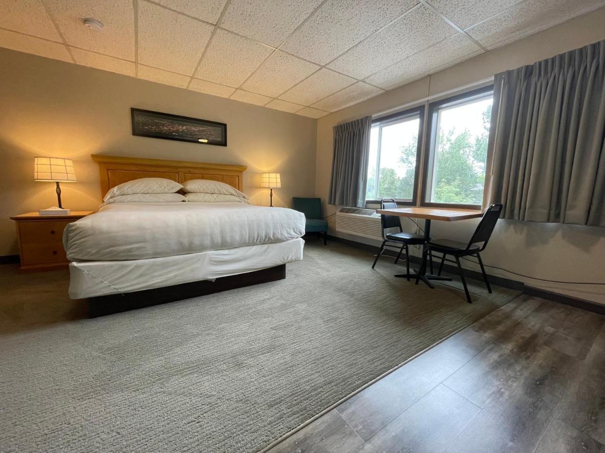 Hotel Twin Lakes Boulder