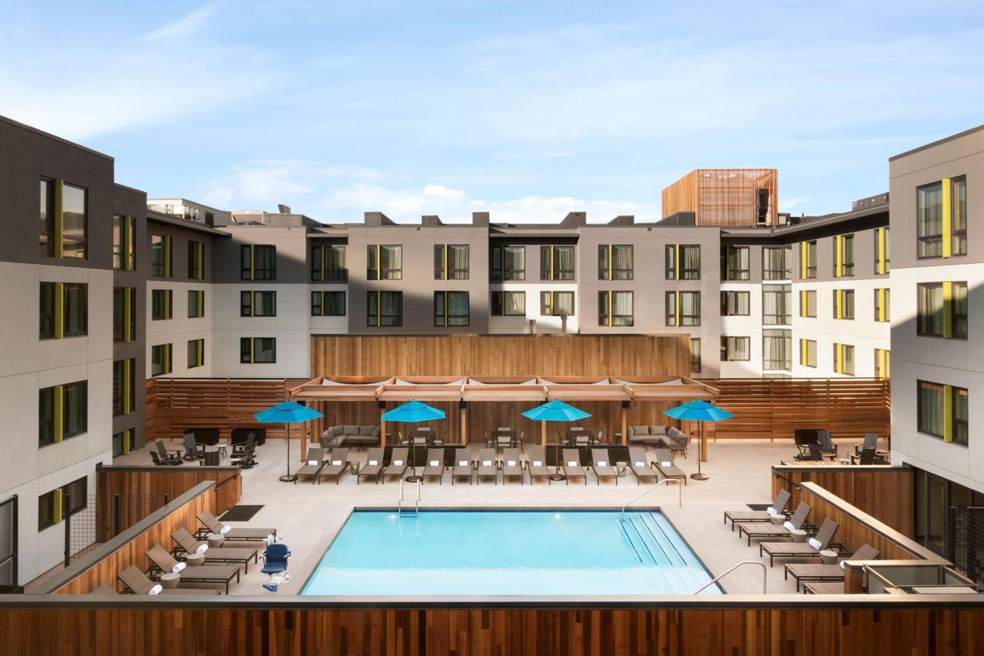 Embassy By Hilton Hotel Boulder