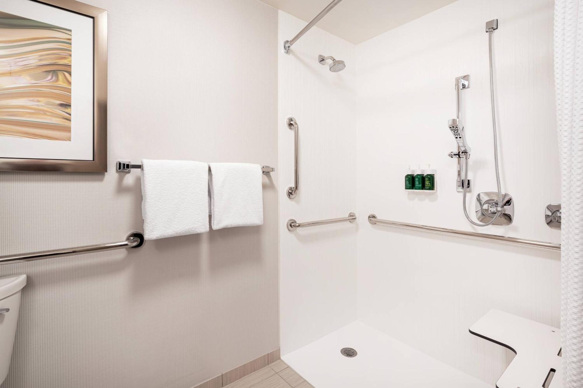 Courtyard By Marriott