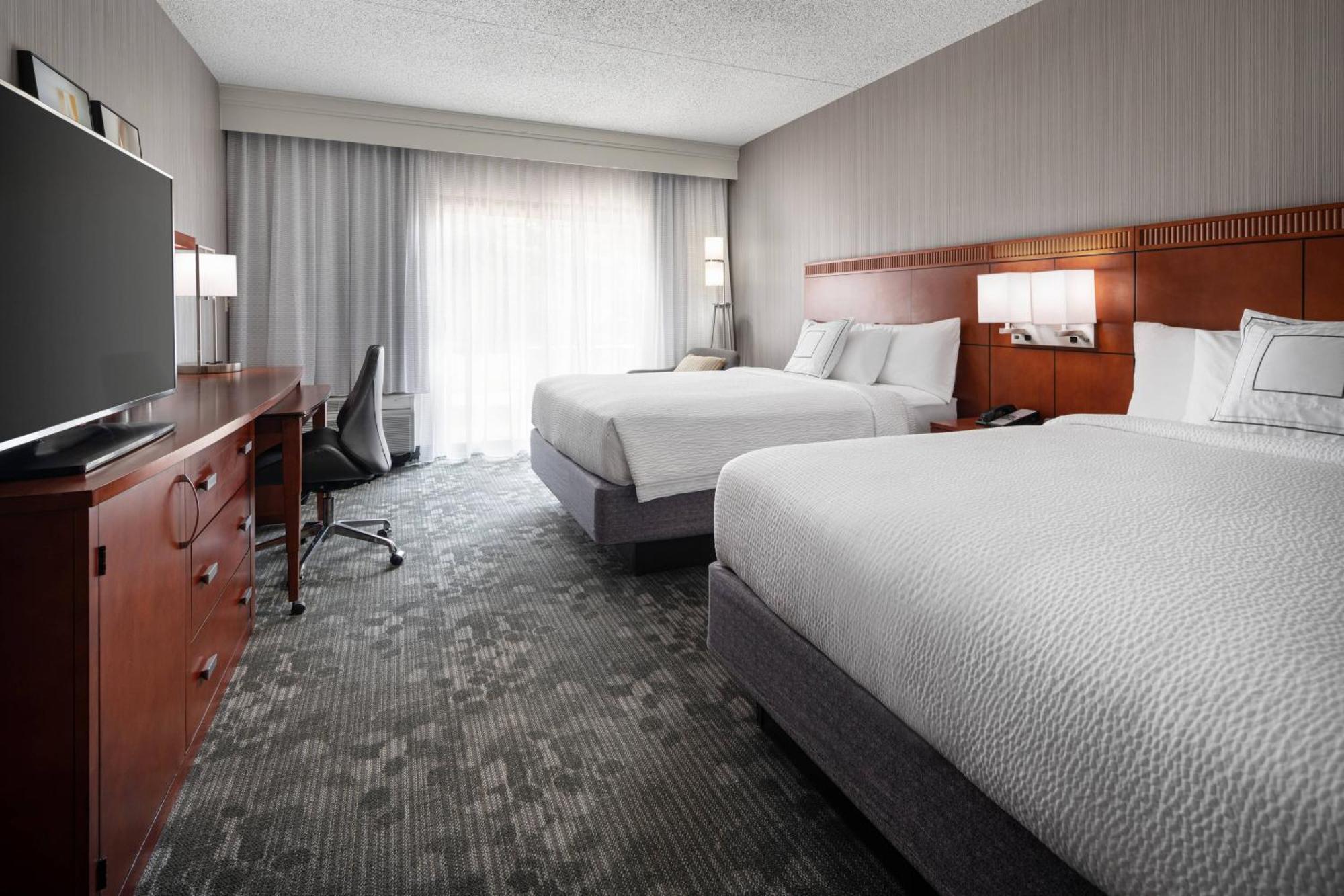 Courtyard By Marriott