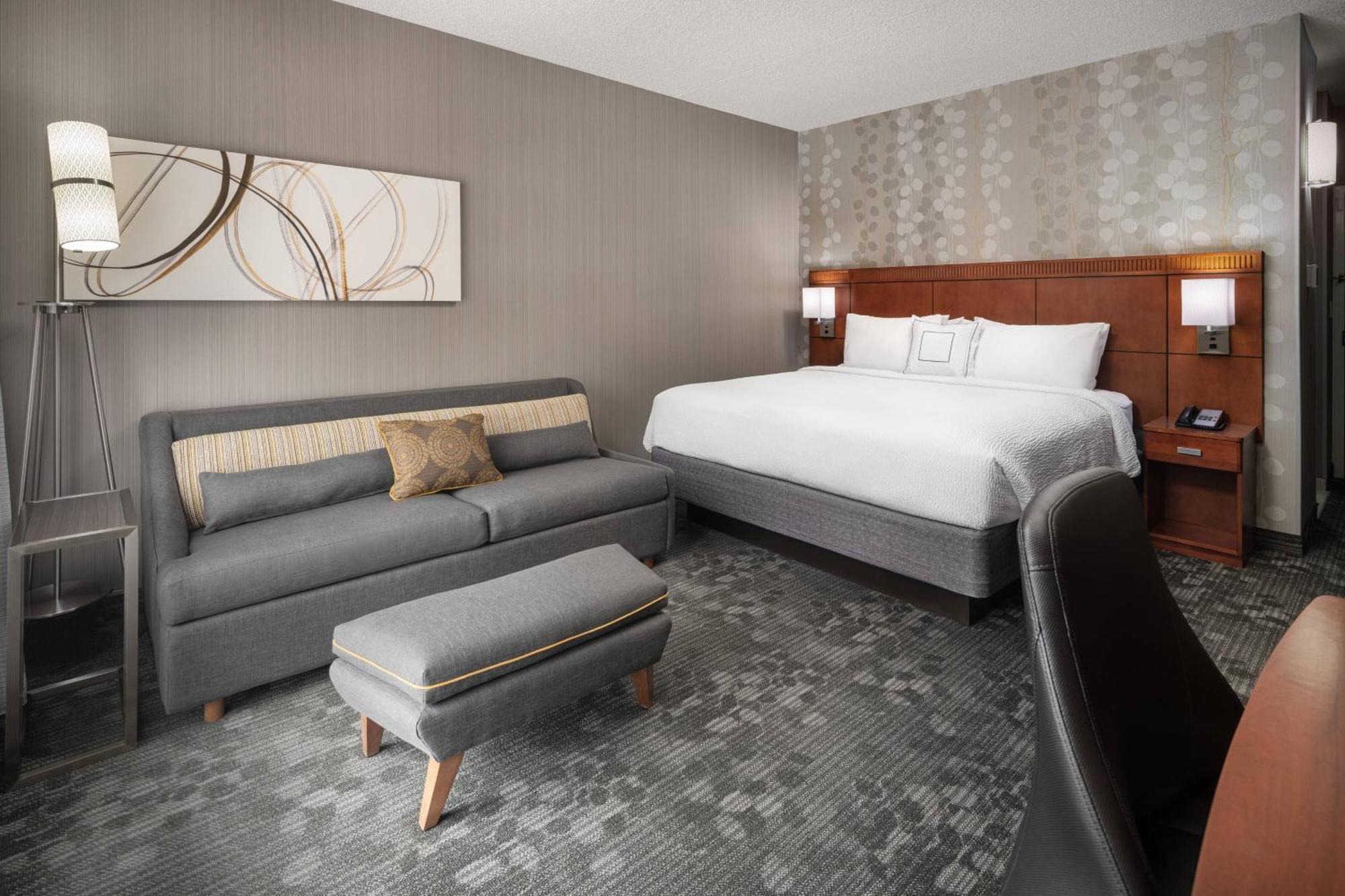Hotel Courtyard By Marriott