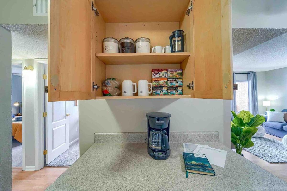 2br Gem In The Heart Of - Pets Allowed, Gym & Pool *