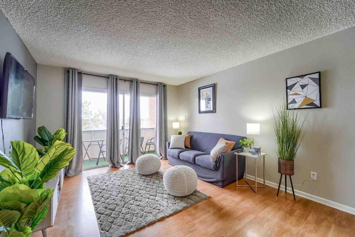 2br Gem In The Heart Of - Pets Allowed, Gym & Pool Apartment
