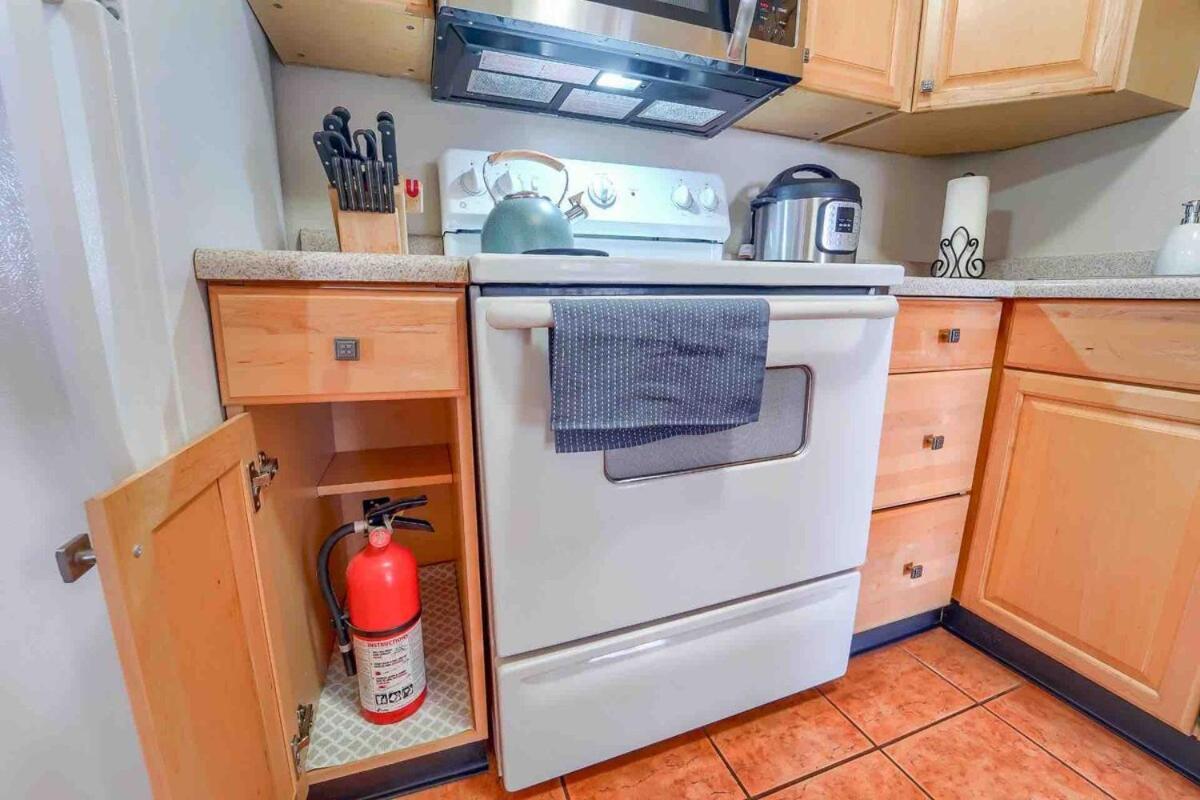 2br Gem In The Heart Of - Pets Allowed, Gym & Pool *