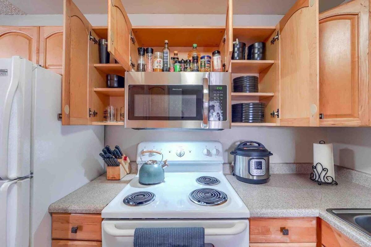 2br Gem In The Heart Of - Pets Allowed, Gym & Pool Boulder