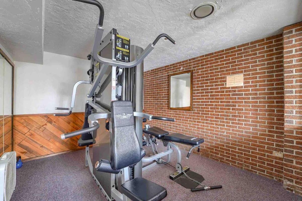 2br Gem In The Heart Of - Pets Allowed, Gym & Pool * Boulder