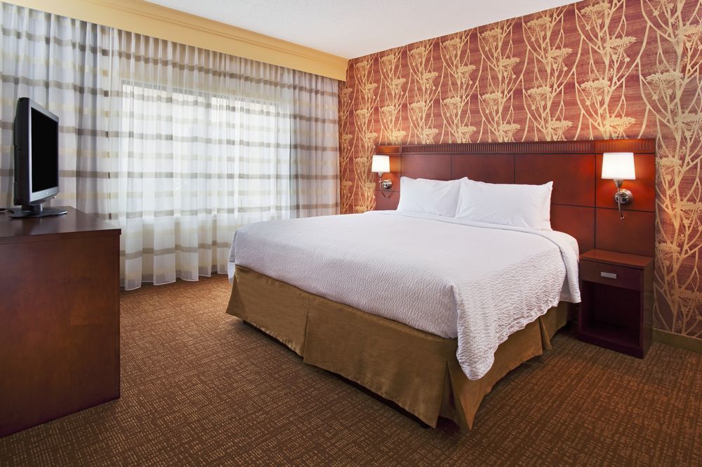 Hotel Courtyard By Marriott 3*