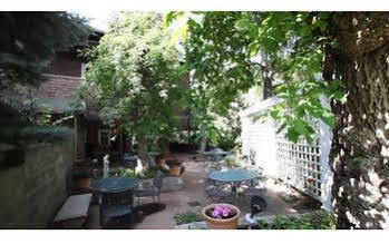 Alps Canyon Inn