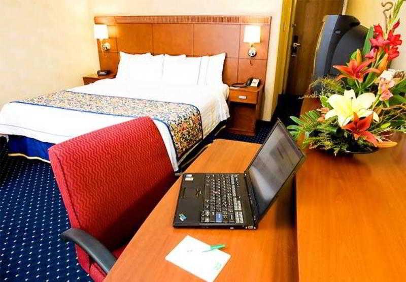 Hotel Courtyard By Marriott Boulder