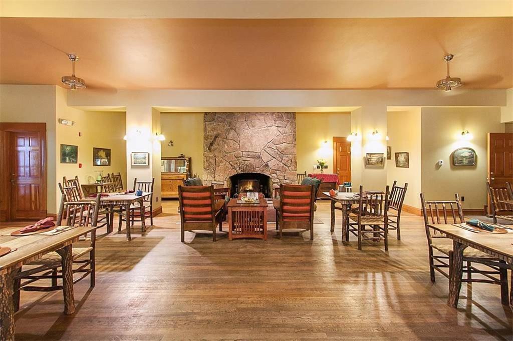 Alps Canyon Inn Boulder